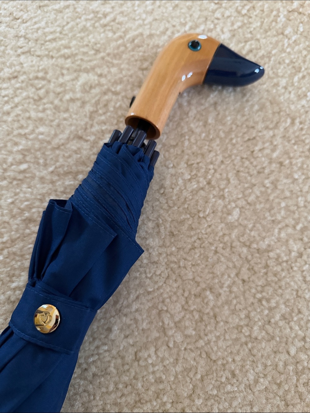 kate spade Navy and White Polka Dot Umbrella NWT - Picture 3 of 4